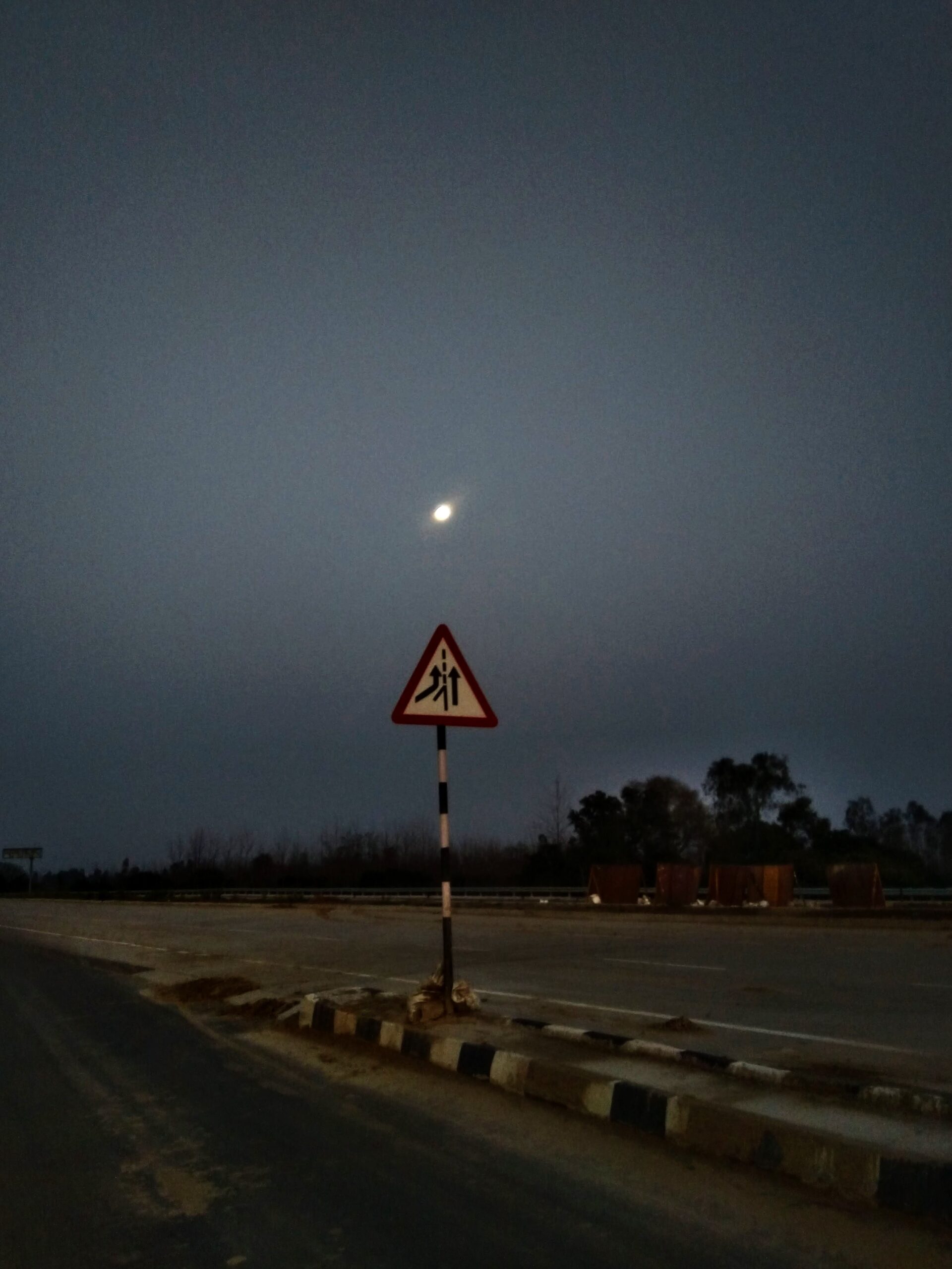 Travel the highway to the Moon, from the solo cycling trip