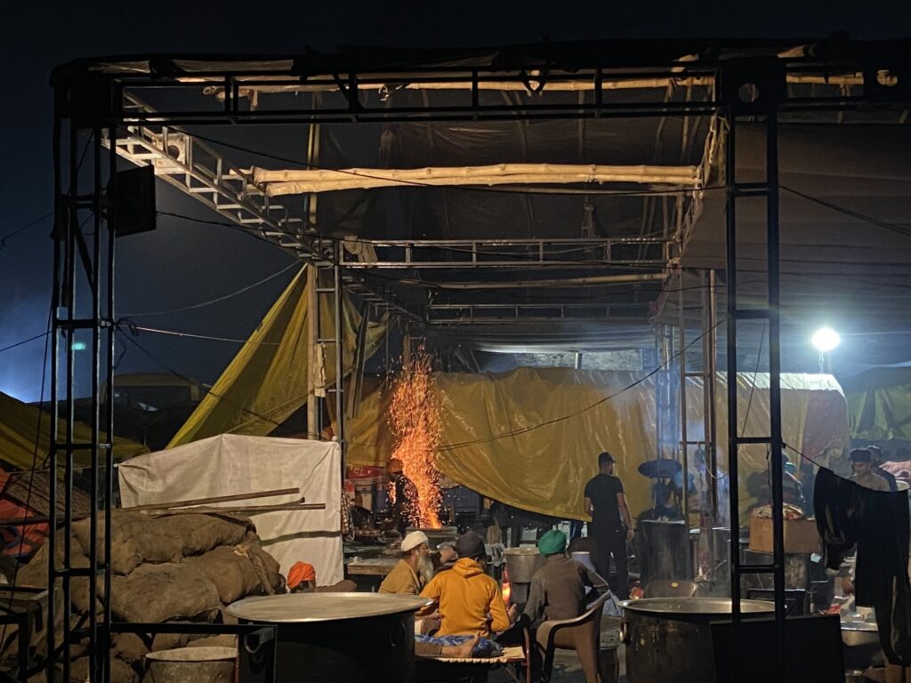 Farmers from Punjab cooking langar, last night of cycling trip